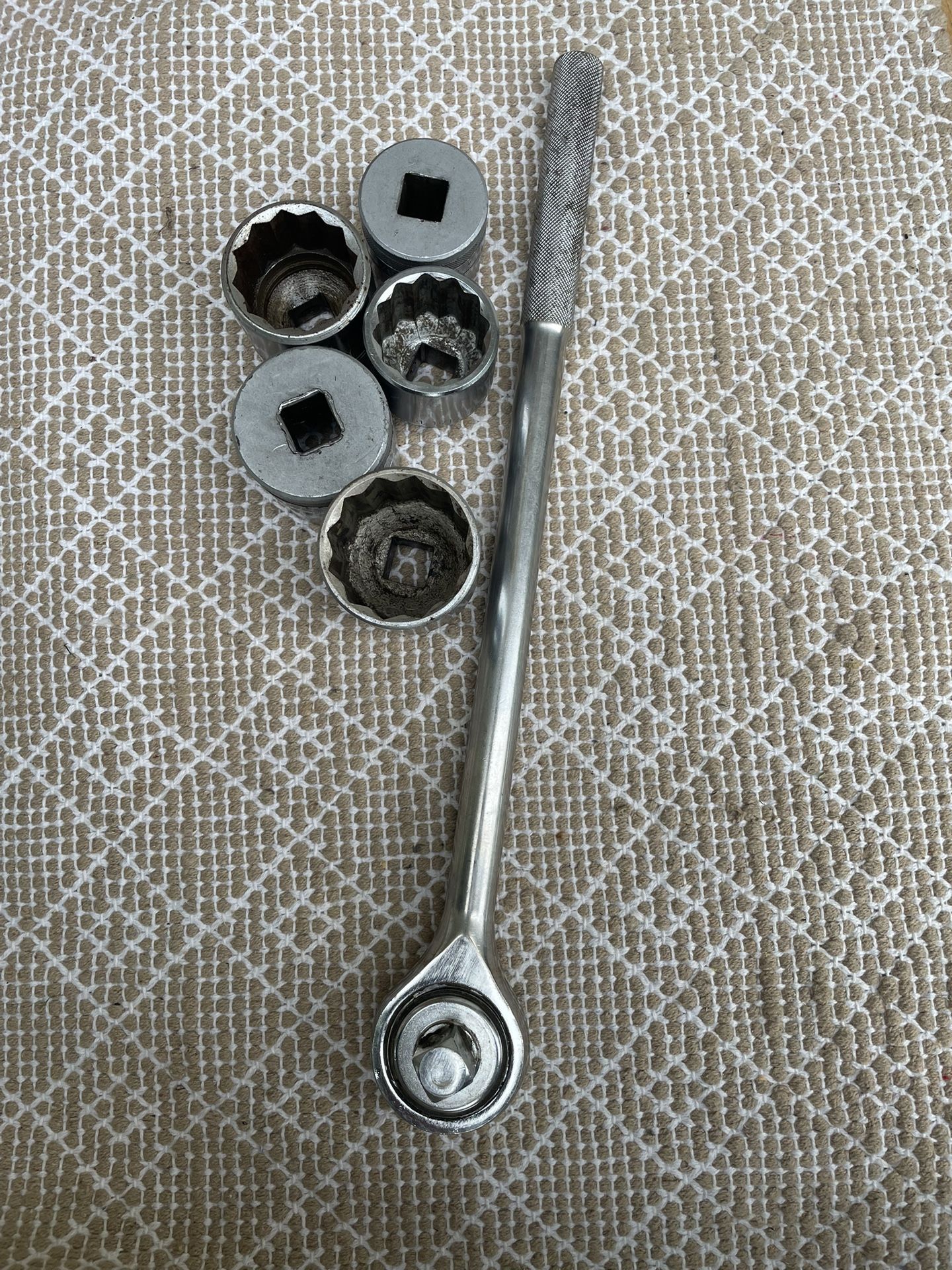 3/4 Ratchet, And Sockets Good Condition.