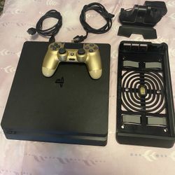 PS4