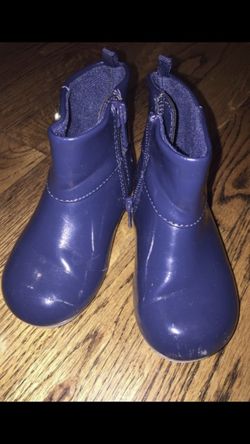 Baby girl Gap boots,size 6