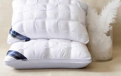 Deluxe Pillow 2-Piece Set, Soft Supporting Large Pillow, Fluffy Down Replacement Pillow, Suitable For Side Sleeping (White)