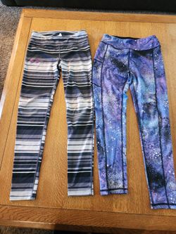 Girls 10-12 leggings. 
