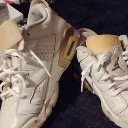 Gold & White Jordan's... Size 9