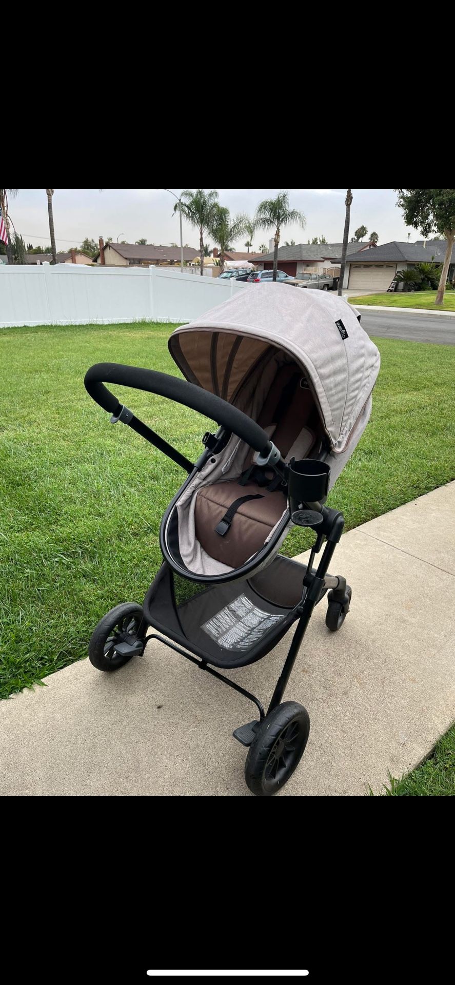 Even Flo Stroller