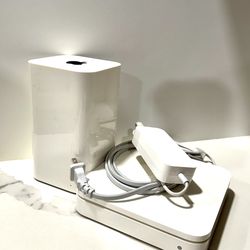 Apple AirPort Extreme A1521 + Time Capsule A1470 Wireless Router Bundle