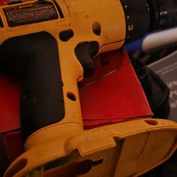 18volt. Drill. Dewalt 