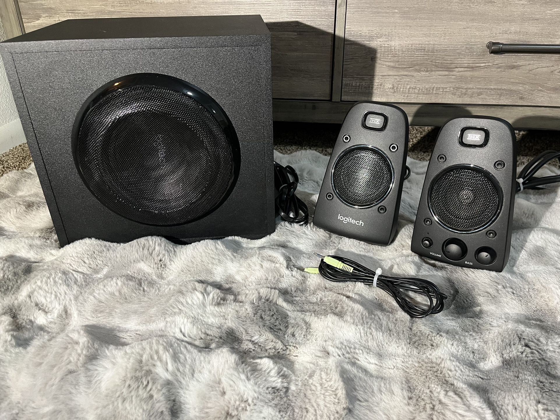 Logitech Z623 THX Certified 2.1 Speakes