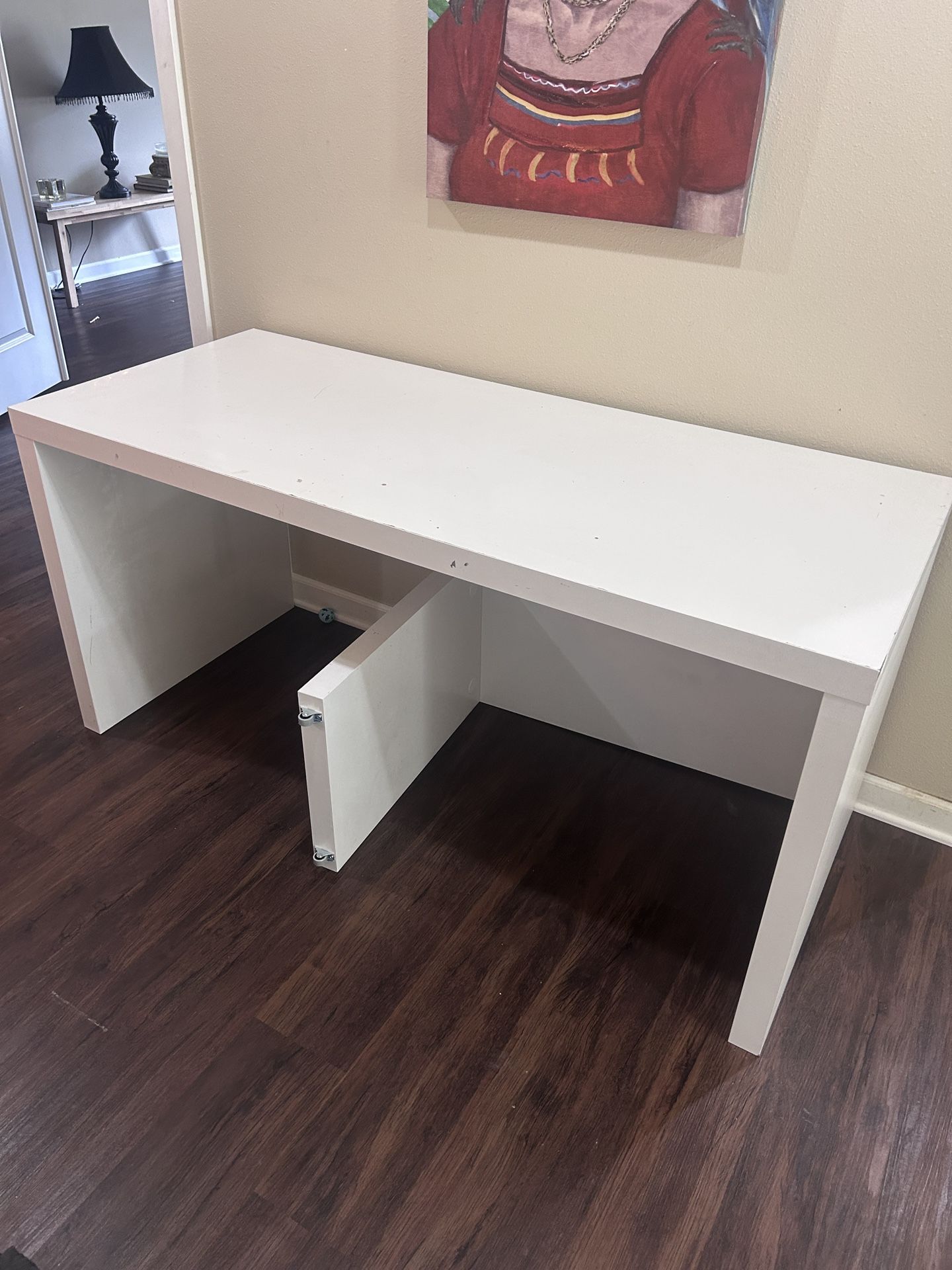 IKEA MALM Desk with pull-out panel White Dressing Table 59.5"W x 28.5"H x 25.5"D