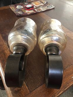 Wall Decor.   Sconces