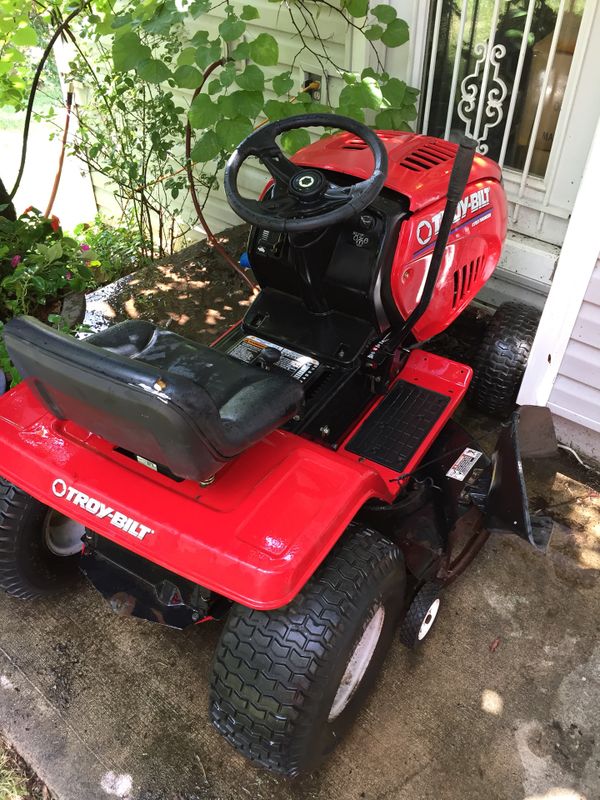 Lawn mower for Sale in Lee's Summit, MO - OfferUp