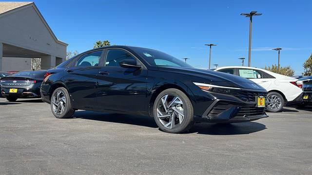2025 Hyundai Elantra Hybrid