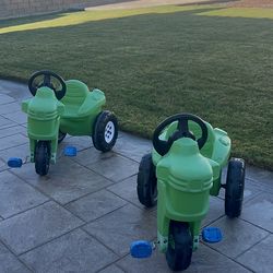 Vintage Step2 Kids Pedal Farm Tractor.