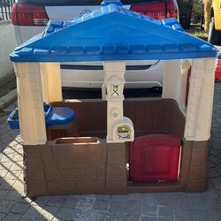Kid playhouse