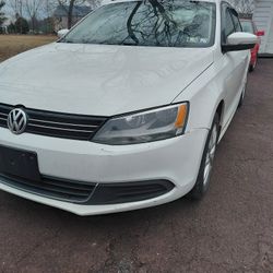 2013 Vw Jetta SE, 157K  Miles, 2.5L, 5 Speed Manual Transmission 