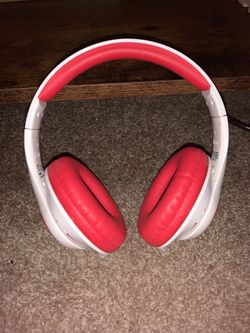 iHome Kids Hello Kitty Headphones