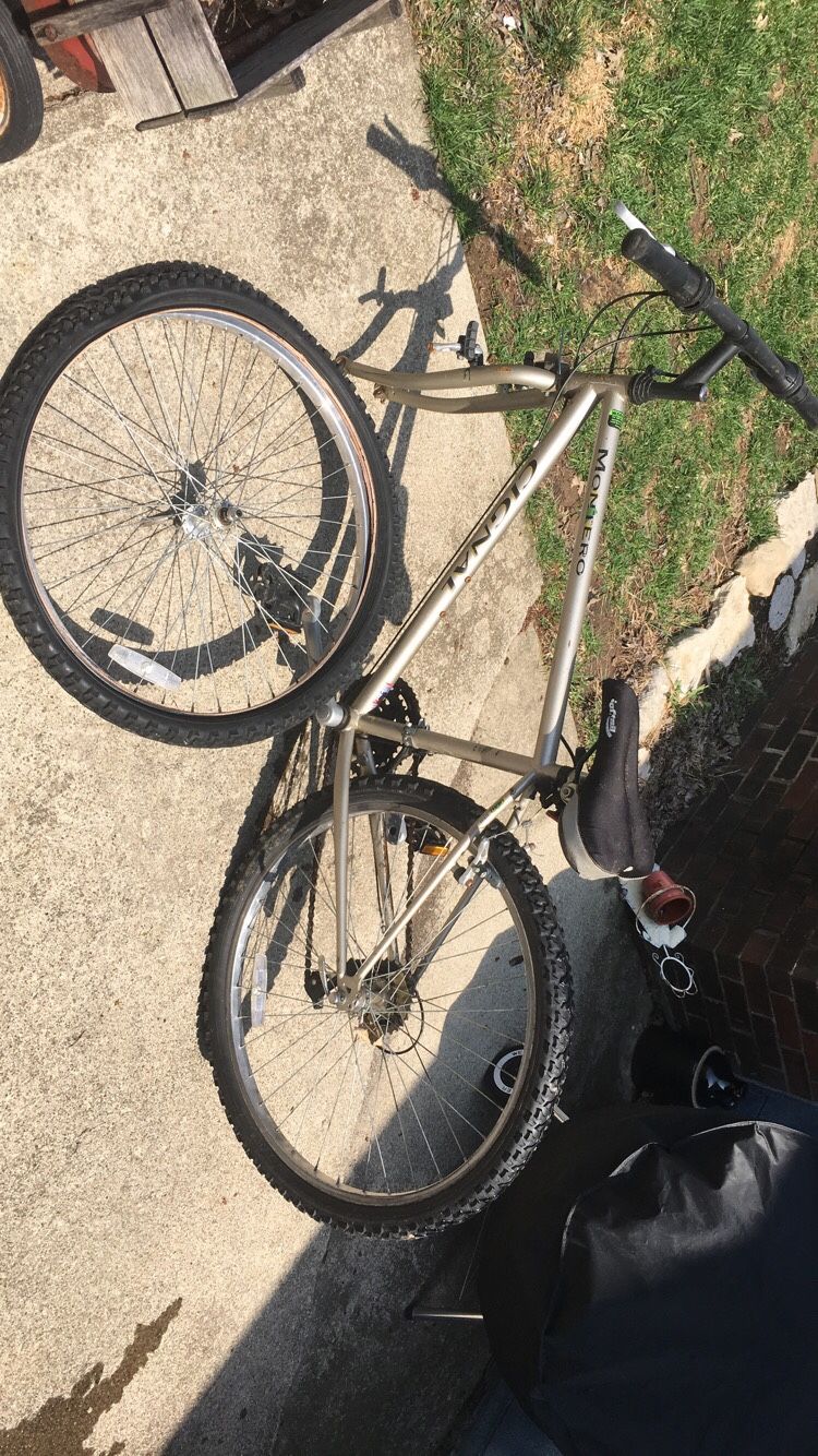 Montero Cignal Mountain Bike