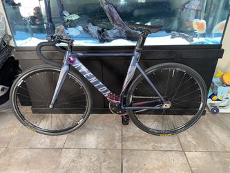 Aventon Mataró fixed gear bike