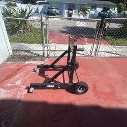 Small outboard engine stand 175 lbs  maximum West Marine