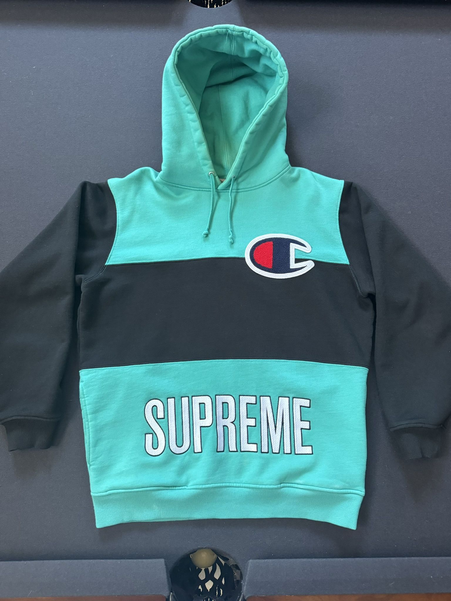 Supreme Hoodie