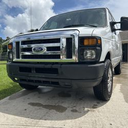 2014 Ford Econoline
