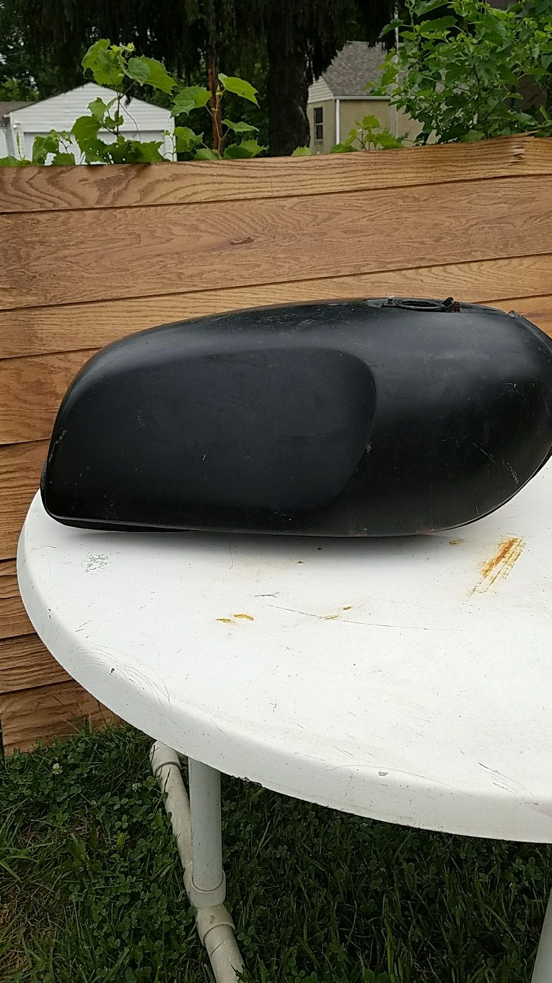 Motorcycle gas tank