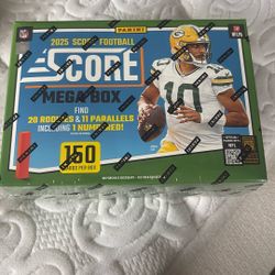 Football Cards 2025 Score MEGA Box w/150 Cards