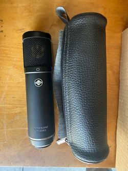 Sterling Audio Microphone + Case