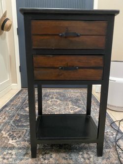 Side/end table