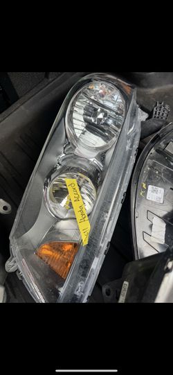 2011 Honda Accord Left Headlight