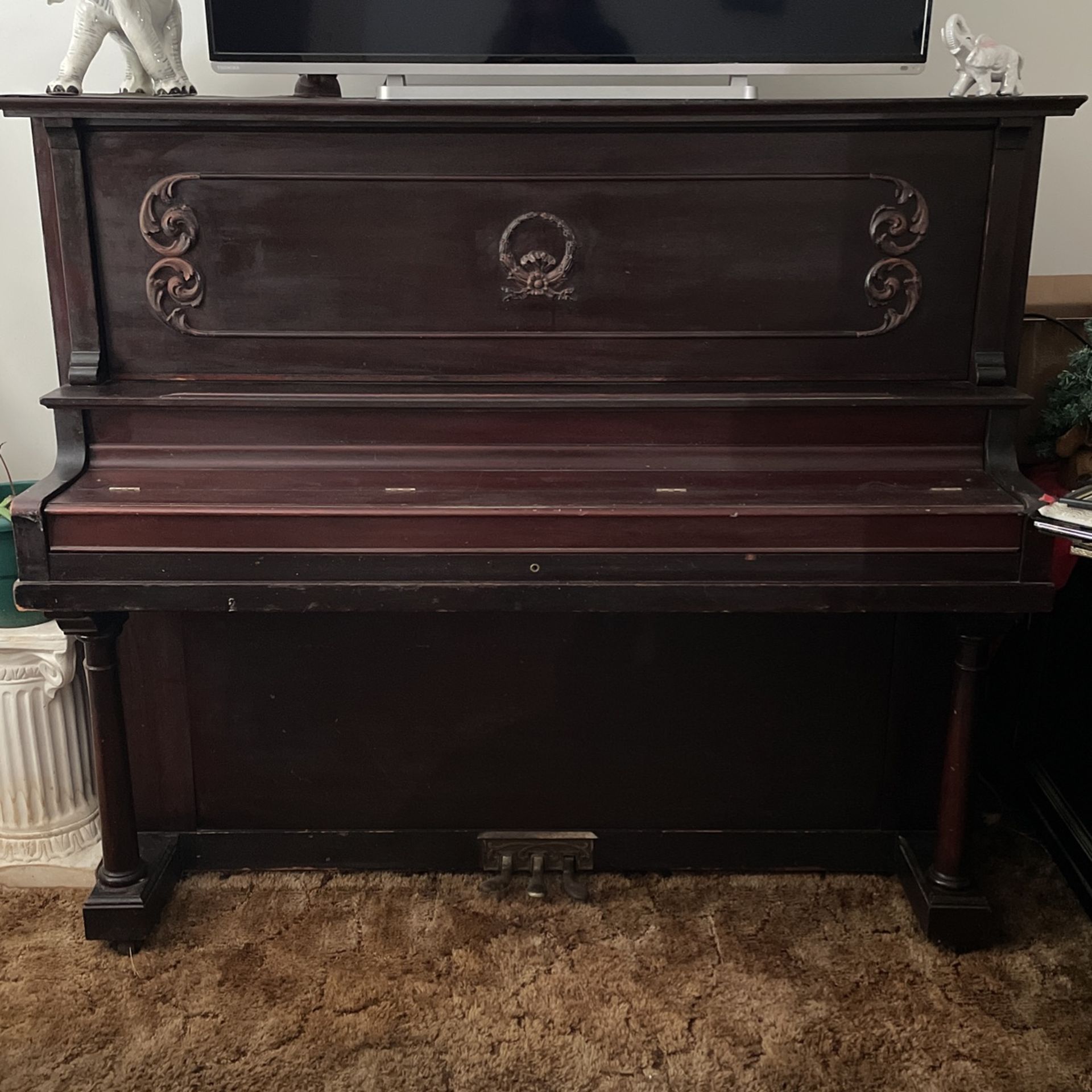 Antique Valley Gem Baldwin Piano