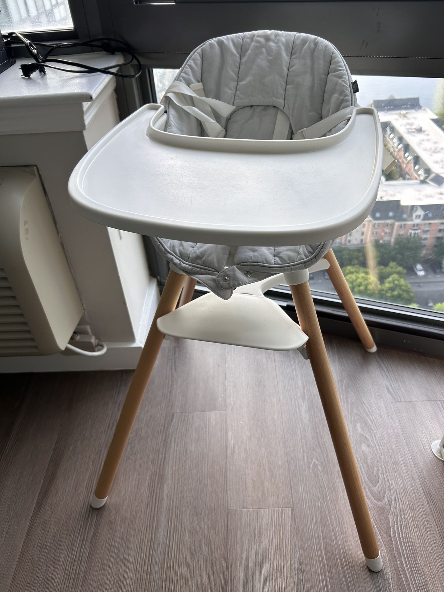 Lalo High chair 