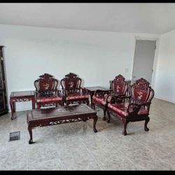  Mother Of Pearl 7 Piece Living Room Set 4 Chairs And Coffee Table And Two End Tables All In Good Condition 