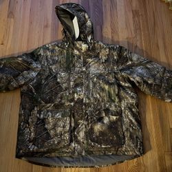 REALTREE INSULATED CAMOUFLAGE JACKET SIZE 2XL