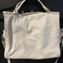 C C California Leather Purse for Sale in Fullerton CA OfferUp