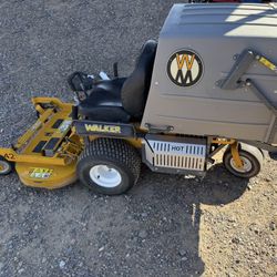 Walker Mower T25i