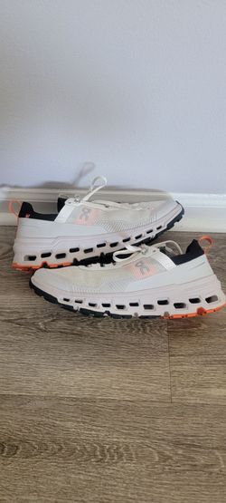 On Cloud Womens Shoes, Size 9.5