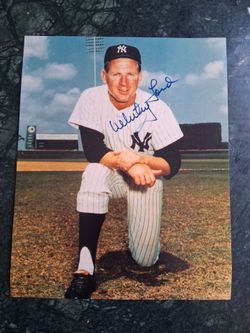 Whitey Ford Signed 8x10 New York Yankees Baseball Photo