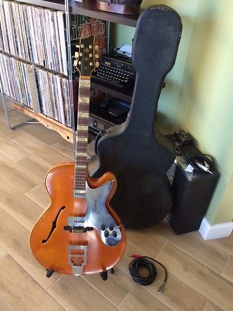 Original Framus Billy Lorento 5/120 - circa 1953-57 - excellent condition.