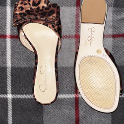 Jessica Simpson Leopard Print Sandals – Bow Detail – Size 7M – Like New PRICED TO SELL FAST!!!