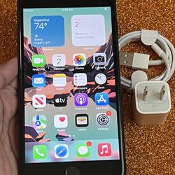 IPhone 8 Plus (64gb) Black UNLOCKED