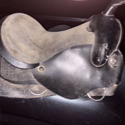 Saddle 