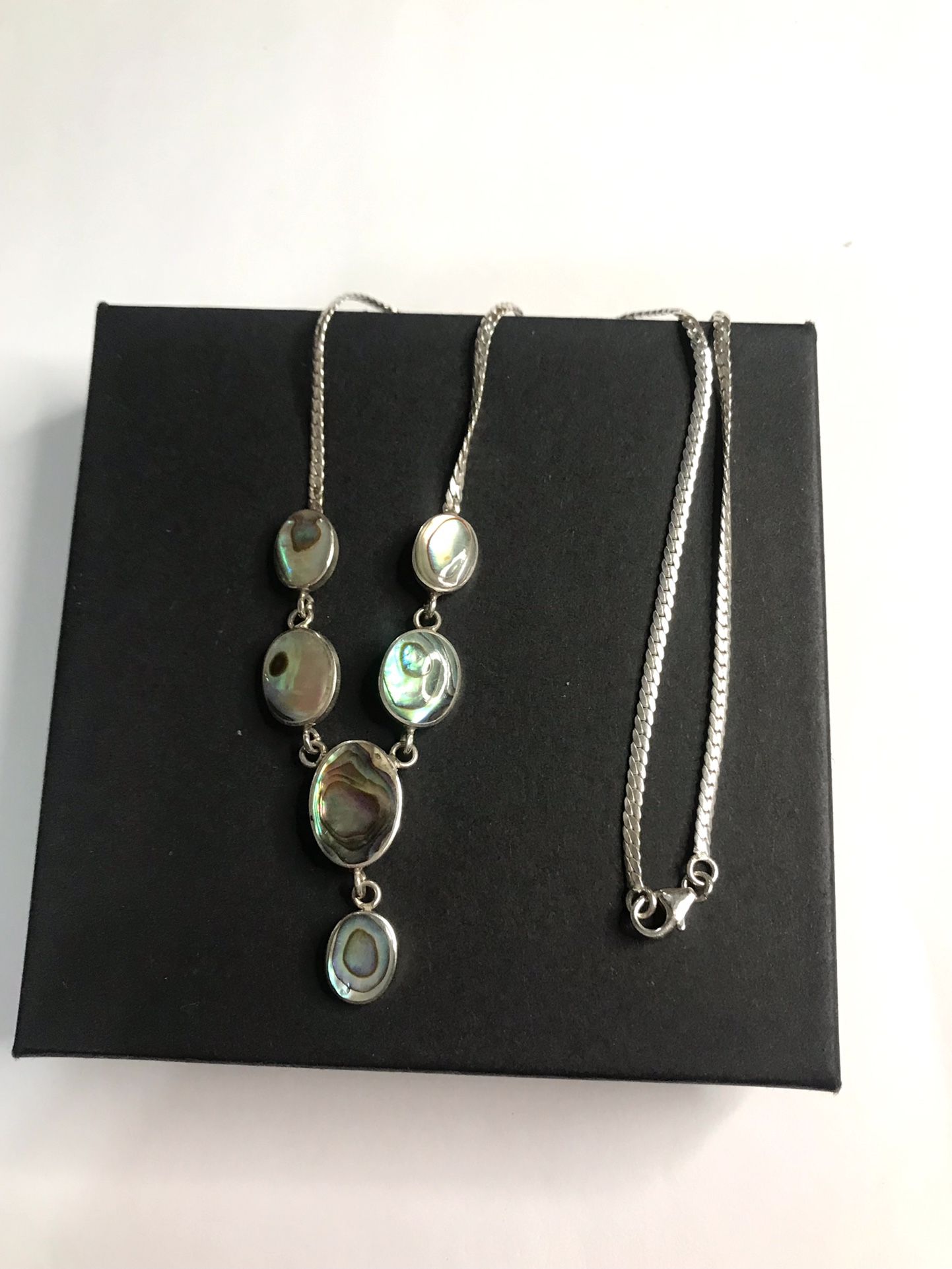 925 Sterling Silver Abalone Shell Ladies Necklace Size 16”