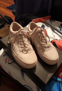 Light pick vans