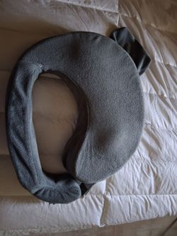 Baby nursing pillow