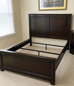 Queen bed