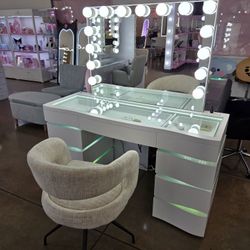 Super Deal Vanity 9 Drawers LED Rainbow Light W/ XL Hollywood Mirror $1399