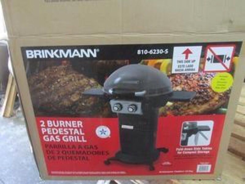 BRINKMANN 2 Burner Pedestal Gas Grill, Model 810-6230-S(New, Missing Bolts/Nuts for Assembly)
