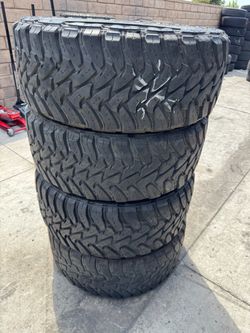 35x12.50r18 Toyo MT tires en excelentes condiciones de vida las 4