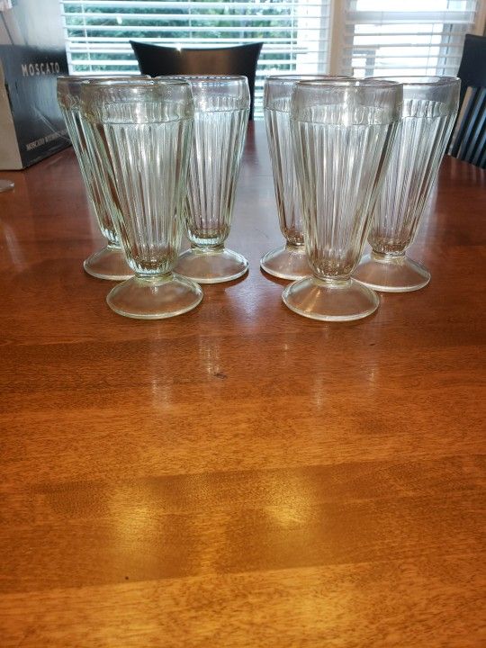 Vintage Milkshake Glasses (6)
