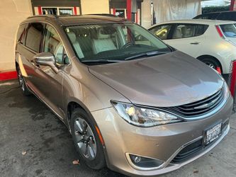 2018 Chrysler Pacifica Hybrid