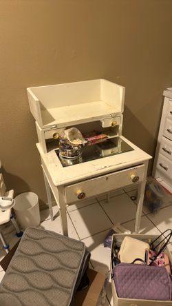 Makeup table